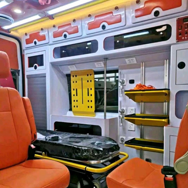 罗城长途救护车护送病人租赁价格